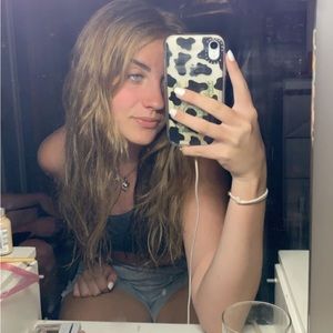 Meet your Posher, Keeley